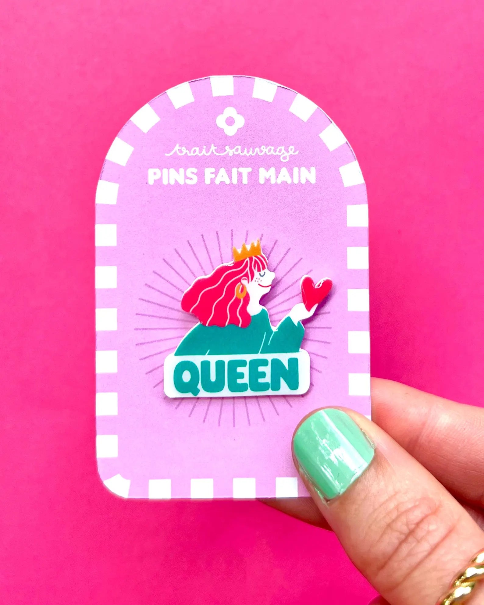Pin's Queen Coeur