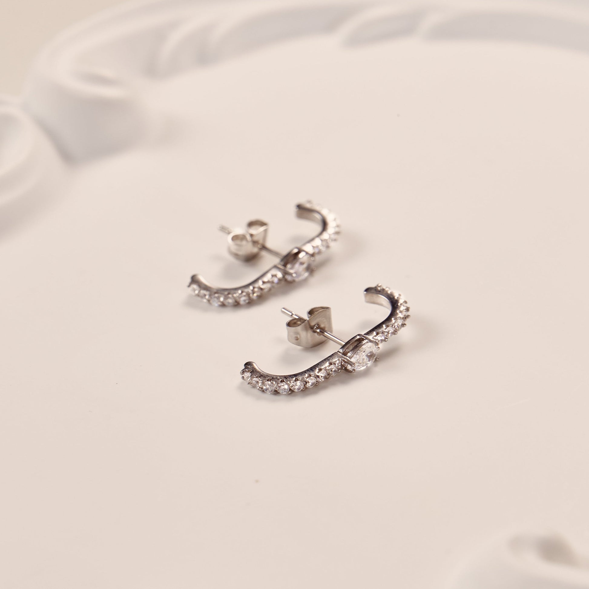 Boucle d'oreille Aigis
