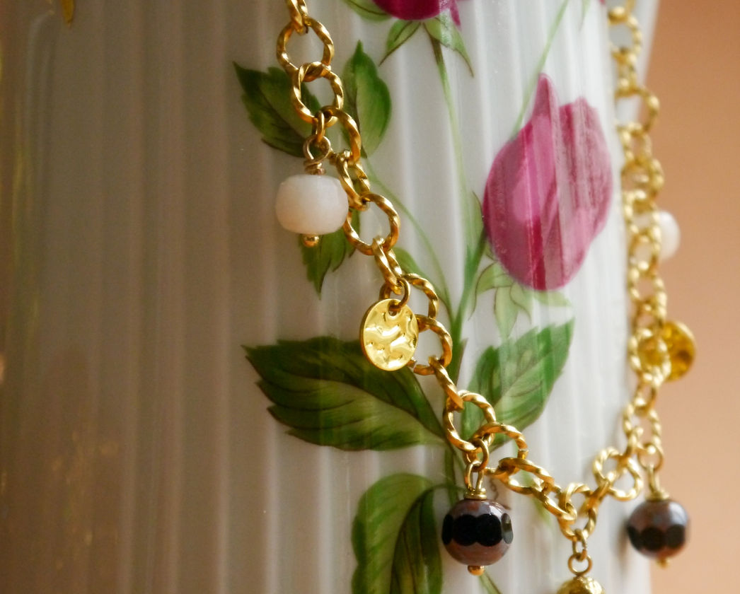Collier Dolly