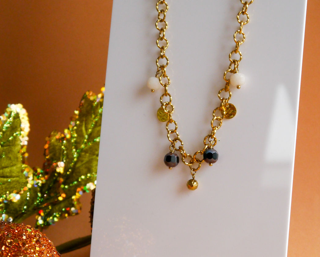 Collier Dolly