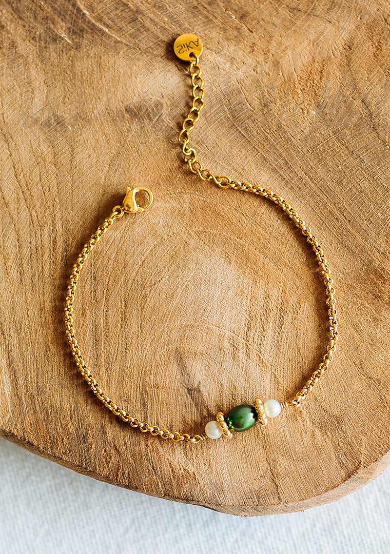 Calypso Bracelet - White &amp; Green Freshwater Pearls