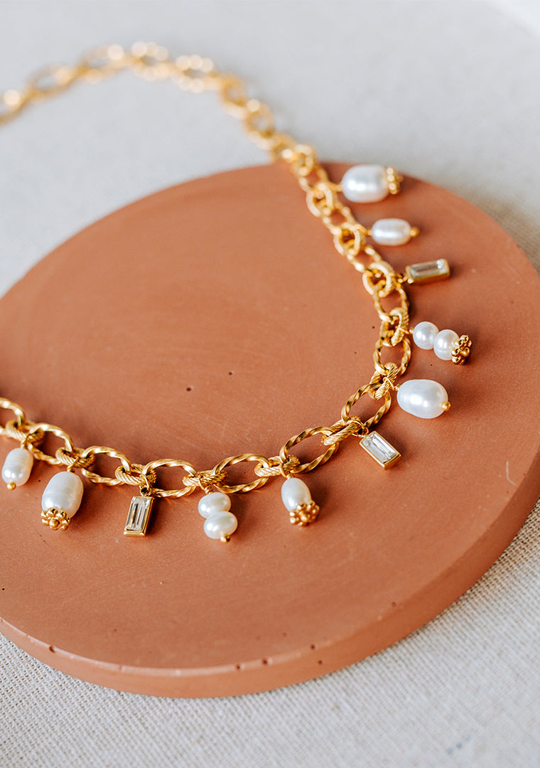 Eléa Necklace - Freshwater Pearls