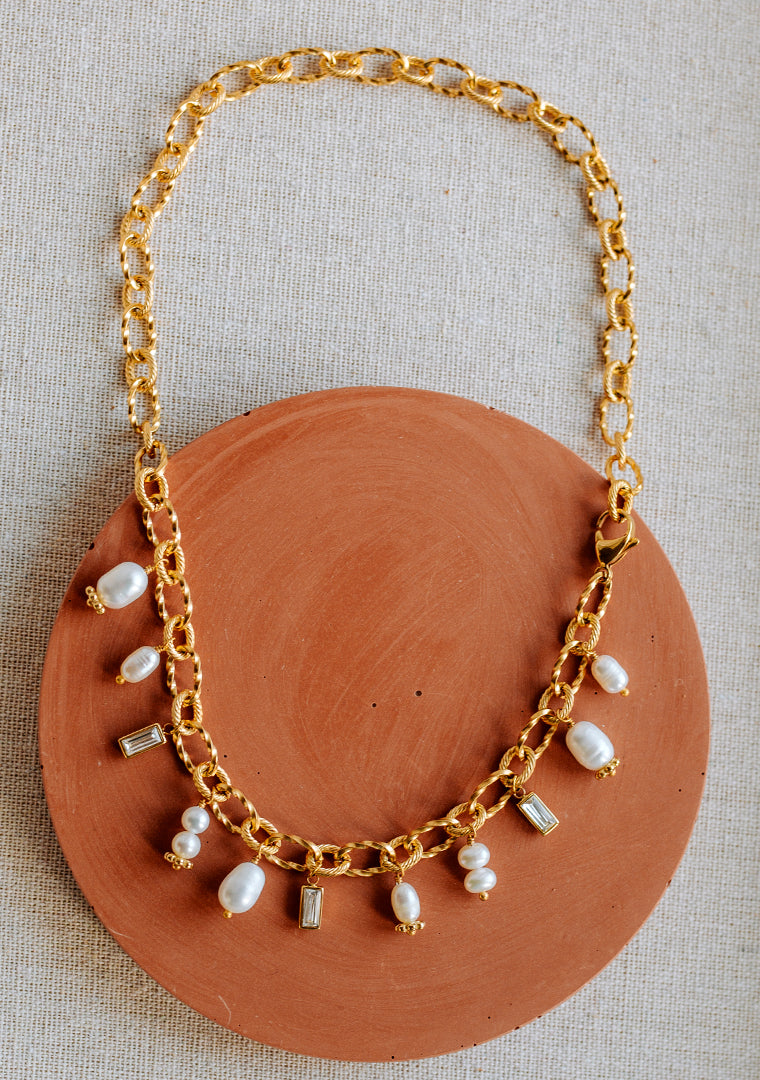 Eléa Necklace - Freshwater Pearls