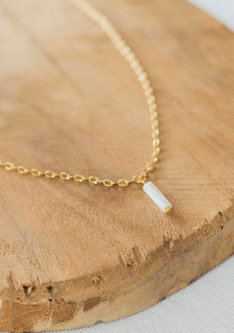 Isa Necklace - Shell