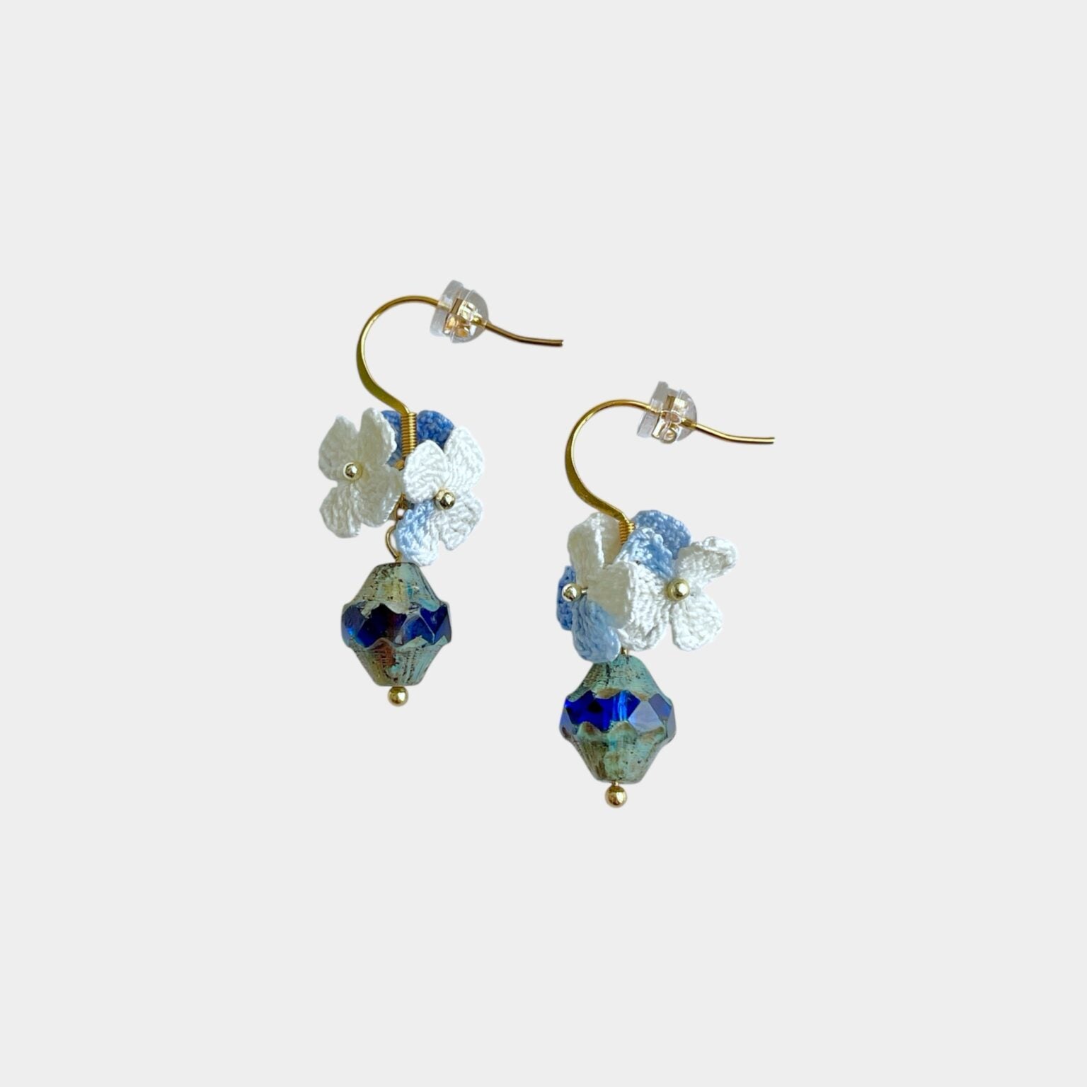 Boucles d’oreilles Saphéline – Perles Tchèques Saphir